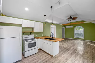 2015 Roberts Drive, Granbury, TX 76048 - Photo 26