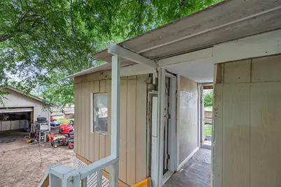 2015 Roberts Drive, Granbury, TX 76048 - Photo 22