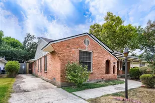 6225 Berryhill St, Dallas, TX 75231 - Photo 2