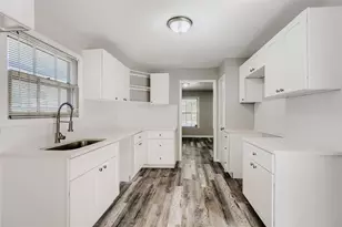 6225 Berryhill St, Dallas, TX 75231 - Photo 10