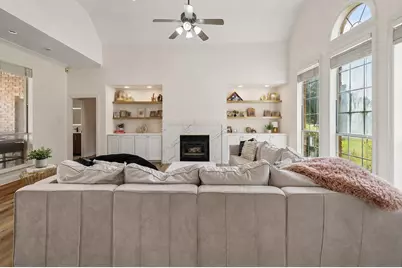 2700 Cottonwood Lane, Colleyville, TX 76034 - Photo 6