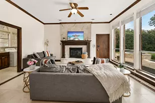 2700 Cottonwood Ln, Colleyville, TX 76034 - Photo 16