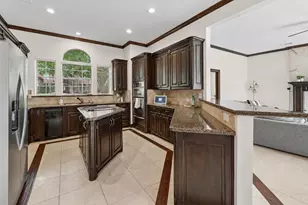 2700 Cottonwood Ln, Colleyville, TX 76034 - Photo 12
