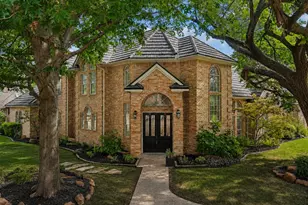 2700 Cottonwood Ln, Colleyville, TX 76034 - Photo 2