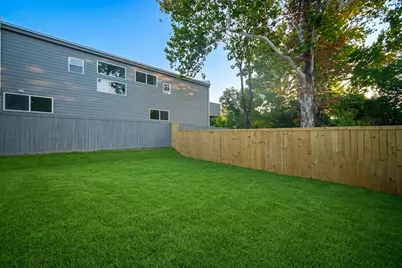 345 Bonnie View Road, Dallas, TX 75203 - Photo 34