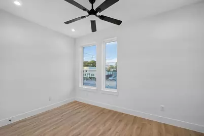 345 Bonnie View Road, Dallas, TX 75203 - Photo 30