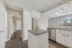 3024 Roxboro Rd, Euless, TX 76039 - Photo 8