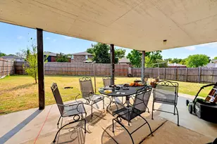 4209 Boxwood Dr, Balch Springs, TX 75180 - Photo 32