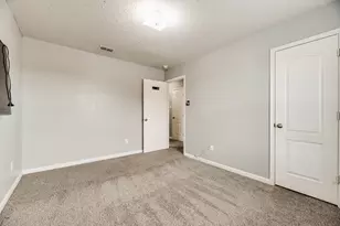 259 Saddlebrook Ln, Waxahachie, TX 75165 - Photo 24