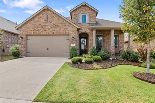 10104 Bitterroot Dr, Little Elm, TX 75068 - Photo 2