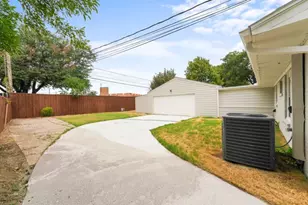 14011 Stardust Ln, Farmers Branch, TX 75234 - Photo 18