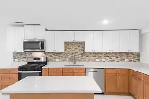 14011 Stardust Ln, Farmers Branch, TX 75234 - Photo 6
