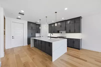 404 Vista Buena Trail, Fort Worth, TX 76111 - Photo 10