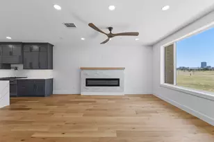 404 Vista Buena Trl, Fort Worth, TX 76111 - Photo 8