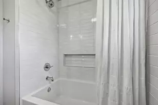 722 Kiowa Dr W, Lake Kiowa, TX 76240 - Photo 30