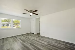 411 Hillcrest St, Mansfield, TX 76063 - Photo 4