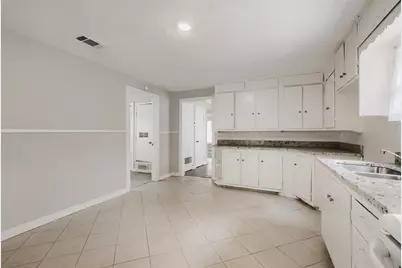 1050 Dubois Street, Denison, TX 75020 - Photo 6