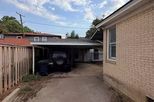 2014 Huntington Ln, Fort Worth, TX 76110 - Photo 20