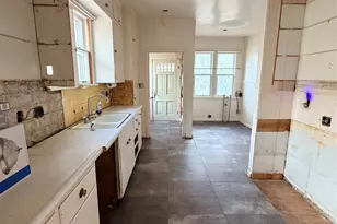 2014 Huntington Ln, Fort Worth, TX 76110 - Photo 6