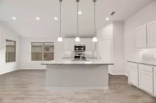 635 Frio Ln, Aubrey, TX 76227 - Photo 4
