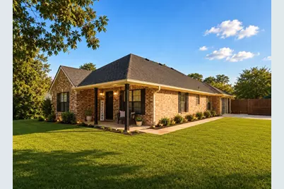 905 N Miller Street, Decatur, TX 76234 - Photo 2