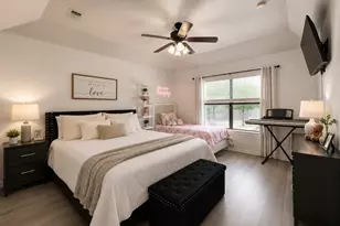 905 N Miller St, Decatur, TX 76234 - Photo 14