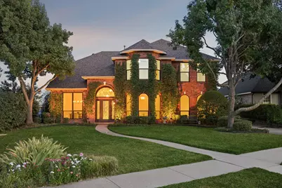 9910 Lincolnshire Lane, Rowlett, TX 75087 - Photo 1