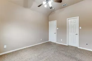 1014 Kaylie St, Grand Prairie, TX 75052 - Photo 20