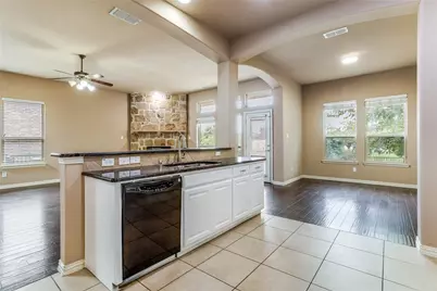 1014 Kaylie Street, Grand Prairie, TX 75052 - Photo 8