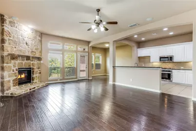 1014 Kaylie Street, Grand Prairie, TX 75052 - Photo 6
