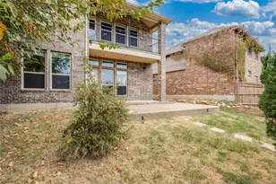 1014 Kaylie St, Grand Prairie, TX 75052 - Photo 32