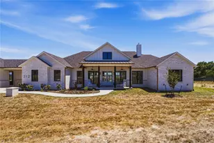 212 Dan Russell Bend, Weatherford, TX 76087 - Photo 2