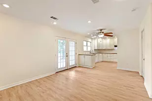 2903 E Mitchell St, Arlington, TX 76010 - Photo 10