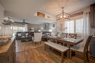 2916 Lockwood Dr, Carrollton, TX 75007 - Photo 2