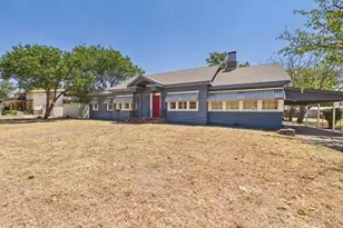 1305 Buchanan St, Wichita Falls, TX 76309 - Photo 2