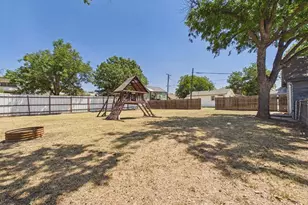 1305 Buchanan St, Wichita Falls, TX 76309 - Photo 18