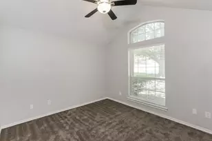 542 Renee Ln, DeSoto, TX 75115 - Photo 12