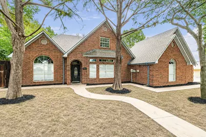 227 N Hopson Street, Van Alstyne, TX 75495 - Photo 2