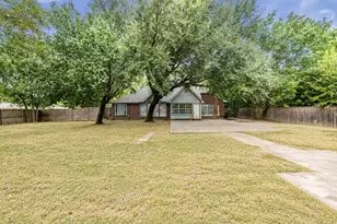 227 N Hopson St, Van Alstyne, TX 75495 - Photo 30