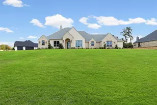 1656 Private Access 60200, Burleson, TX 76028 - Photo 1