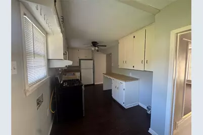 208 Barrett Drive, Justin, TX 76247 - Photo 2
