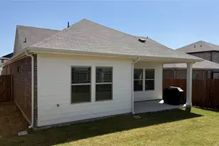 610 Hemingway Ln, Lowry Crossing, TX 75069 - Photo 4