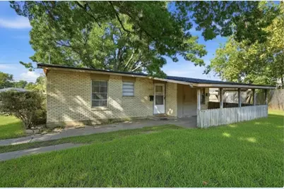 636 S Andrews Avenue, Sherman, TX 75090 - Photo 1