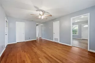 636 S Andrews Ave, Sherman, TX 75090 - Photo 4