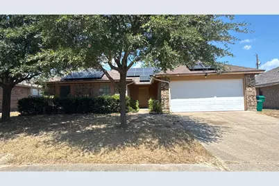 914 Larue Drive, Cedar Hill, TX 75104 - Photo 1