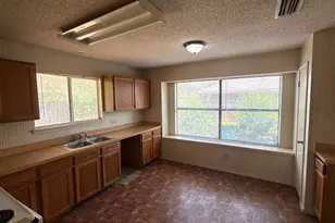914 Larue Dr, Cedar Hill, TX 75104 - Photo 10