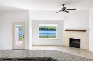 10400 Lake Park Dr, Hurst, TX 76053 - Photo 6