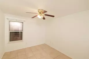 10400 Lake Park Dr, Hurst, TX 76053 - Photo 14
