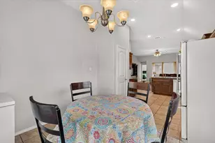 902 Mockingbird Ln, Glenn Heights, TX 75154 - Photo 12