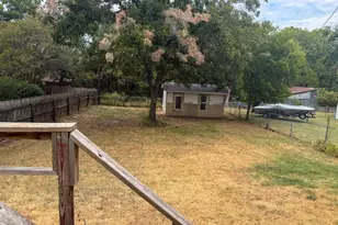 1527 W Gandy St, Denison, TX 75020 - Photo 12